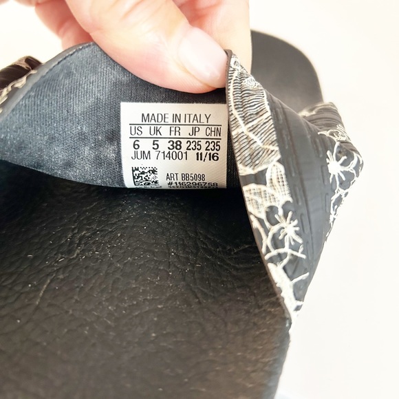 Adidas Women’s Slides - Picture 6 of 7